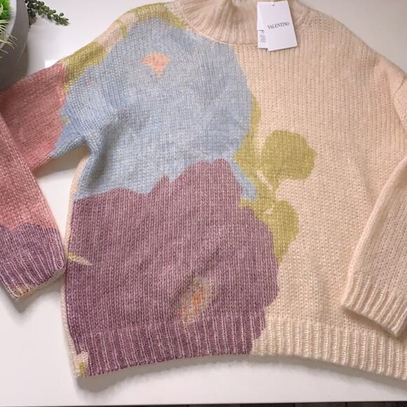 NWT Valentino Printed Mohair Sweater Macro Camelia print high neck large women’s - Picture 14 of 16